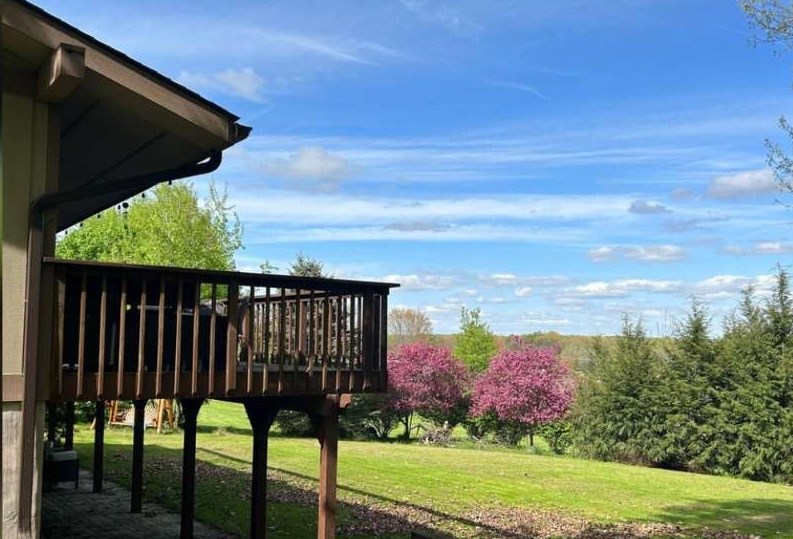 722 Delaware Trl, Mercer, PA 16137-9769