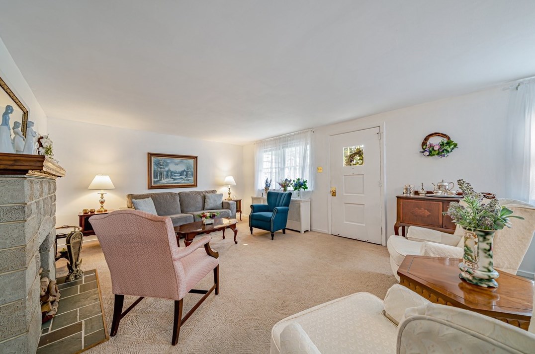 111 Pine Rd, Sewickley, PA 15143