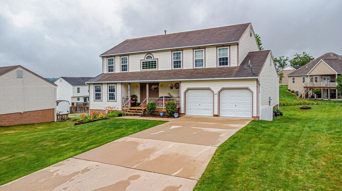 213 Arlington Pl, Greensburg, PA 15601-8431