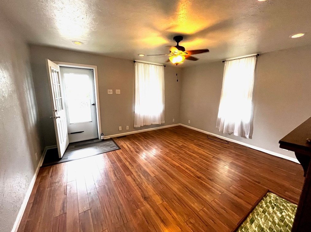 1257 Allison Ave, Washington PA  15301-2016 exterior
