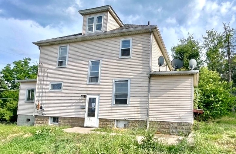 1918 Morris St, New Castle, PA 16102