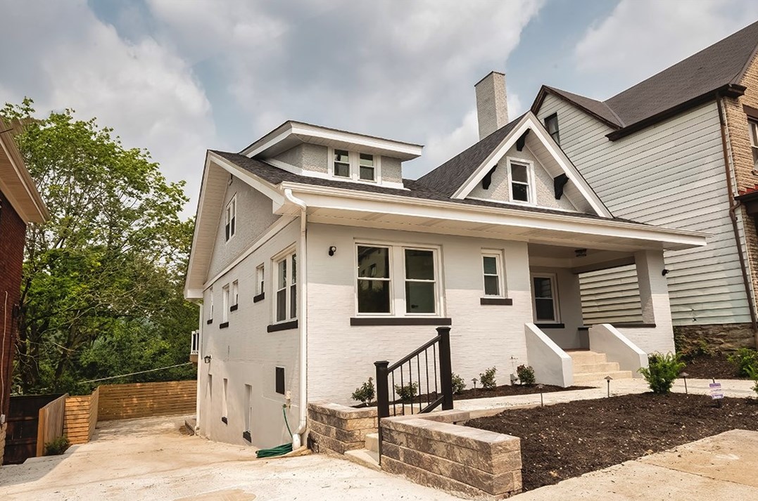 660 Southern Ave, Penn Hills, PA 15211