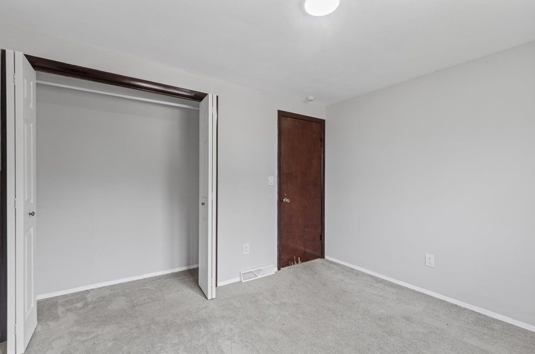 120 Monticello Dr, Monroeville PA  15146-4837 exterior