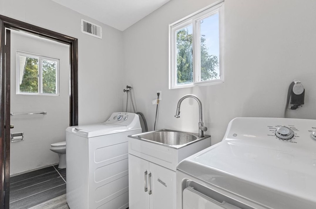 120 Monticello Dr, Monroeville PA  15146-4837 exterior