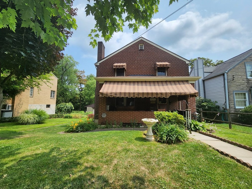 325 Broadway Ave, North Versailles, PA 15137-1828