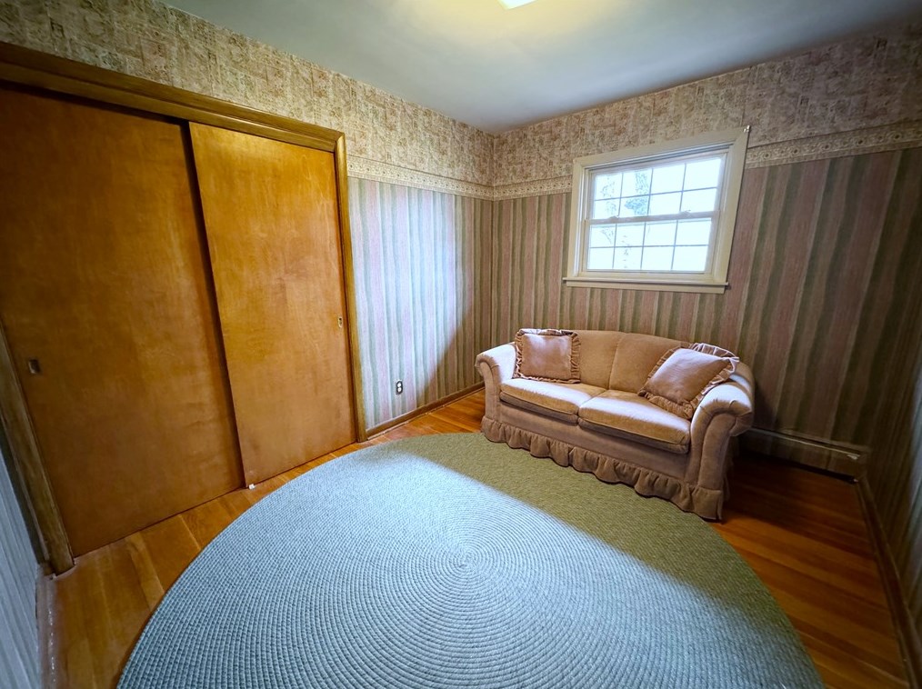 222 Liberty Rd, Grove City PA 16127-3711 exterior