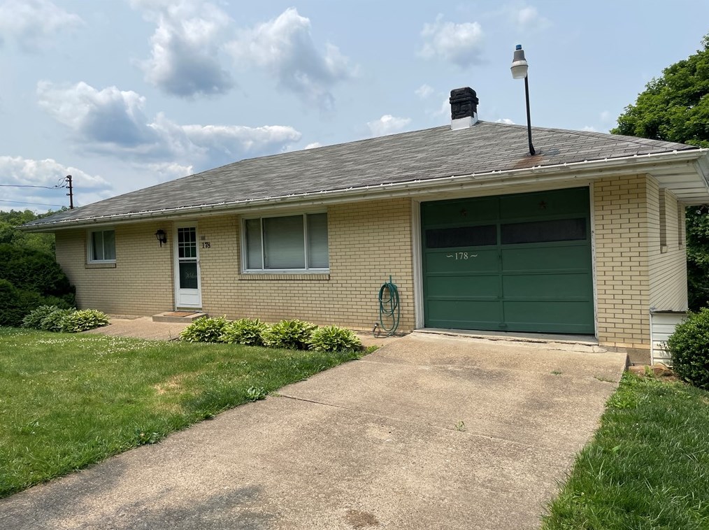 178 Eastwood Dr, Industry, PA 15052-2013