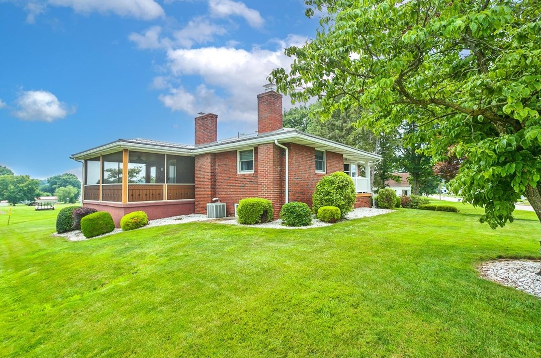 144 Independence St, Perryopolis, PA 15473-5384