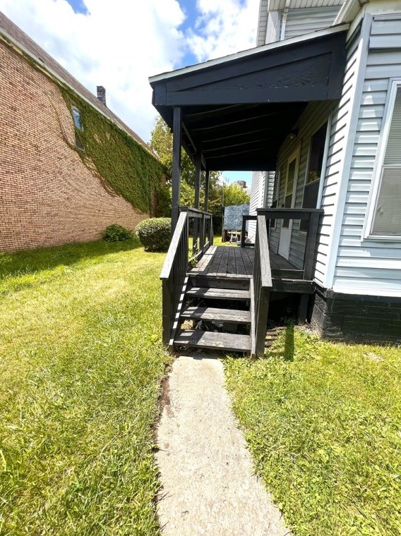 1512 S Jefferson St, New Castle, PA 16102