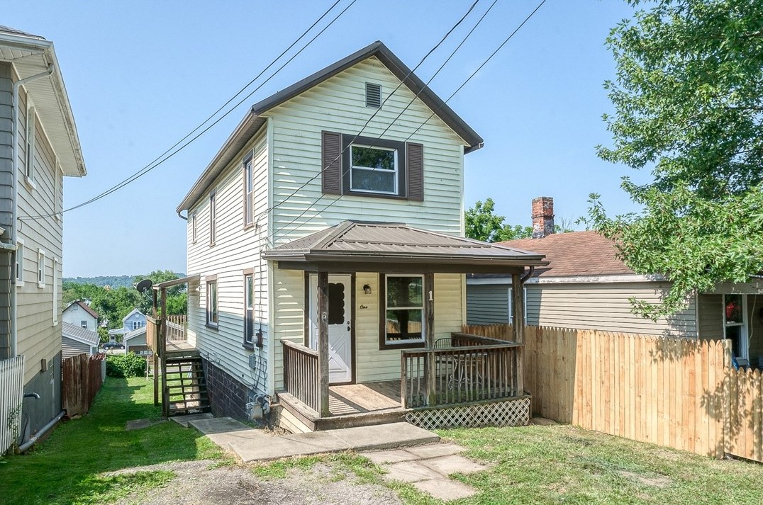 1 Caldwell Ave, Washington, PA 15301-5465