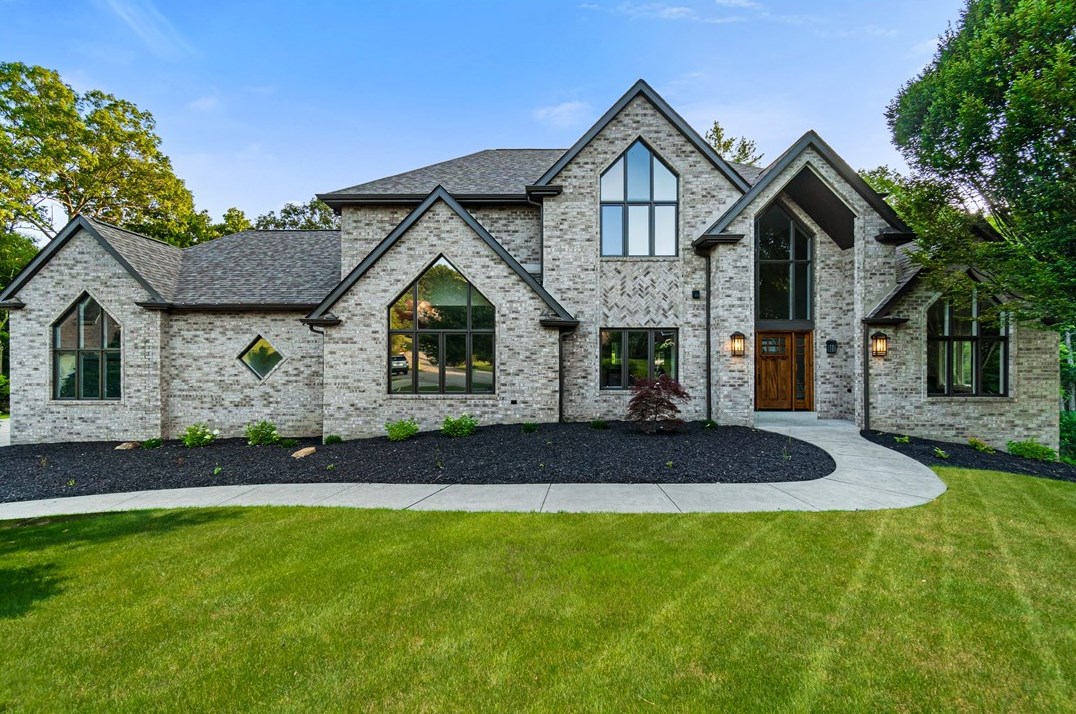 421 Lenox Ct, Gibsonia, PA 15044