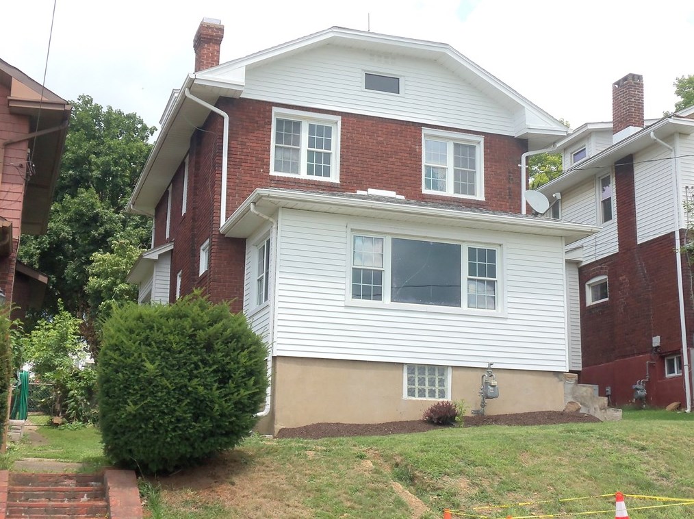 450 Donnan Ave, Washington, PA 15301-4136