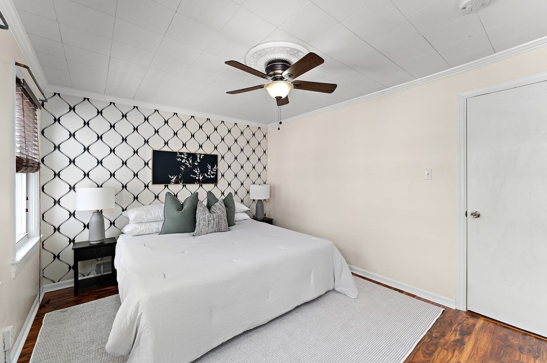 3950 Howley St, Pittsburgh PA 15224-1418 exterior