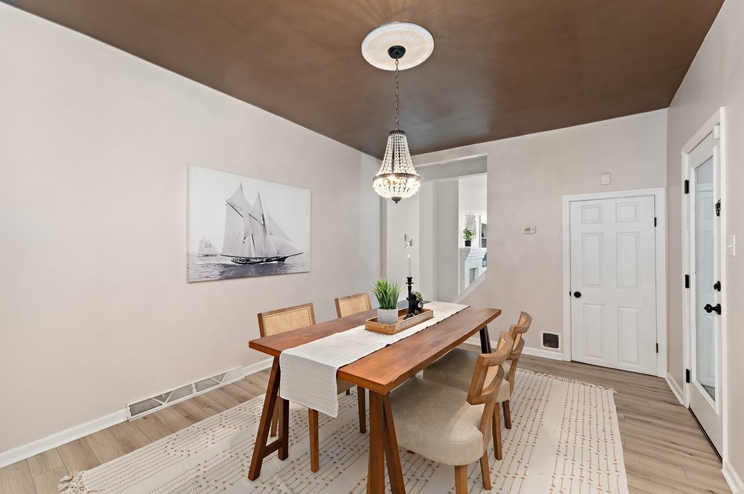 3950 Howley St, Pittsburgh PA 15224-1418 exterior