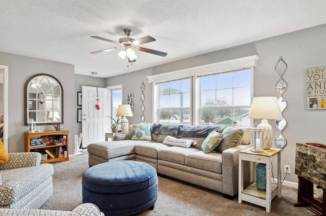 203 Chatham Cir, Freedom PA 15042-9708 exterior