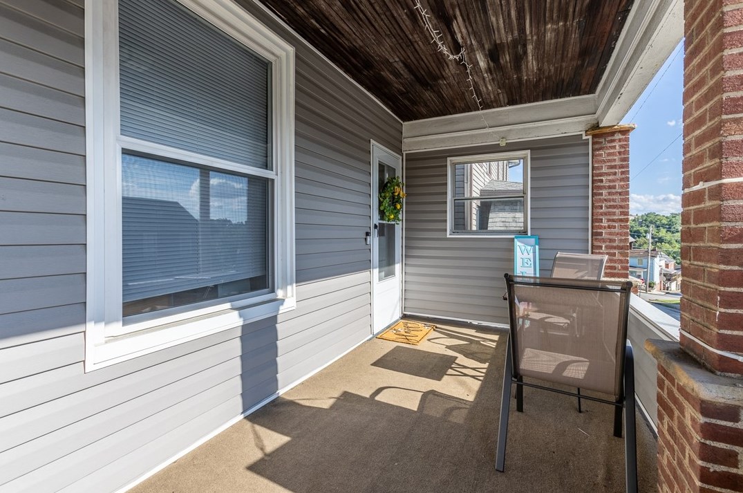 625 Vine St, North Huntingdon PA  15642-3638 exterior