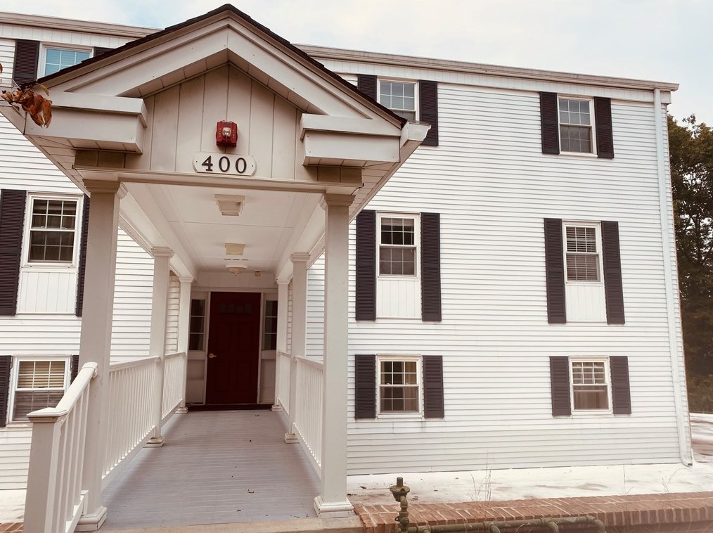 404 Camelot Dr, Pittsburgh, PA 15237