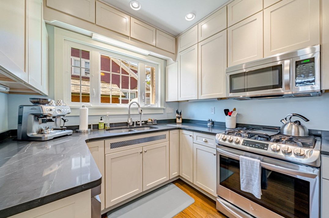 293 7th St, Indiana PA 15701-2906 exterior