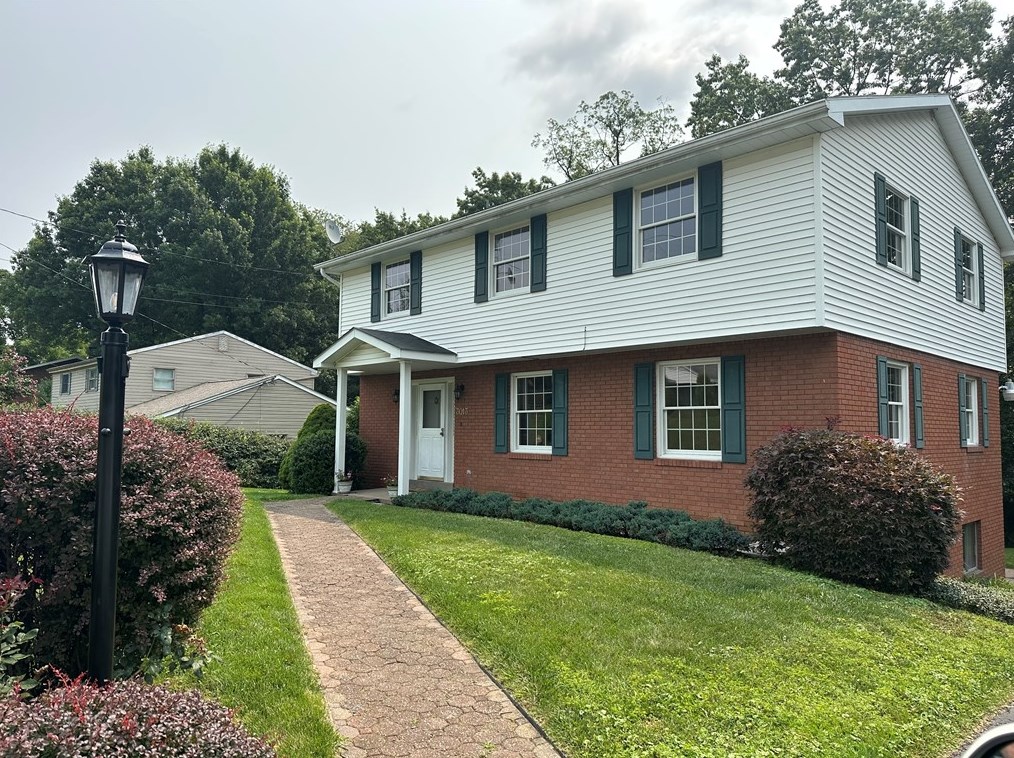 3013 Ben Venue Dr, Greensburg, PA 15601-3809