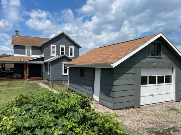 1304 Leonard Ave, North Apollo, PA 15673