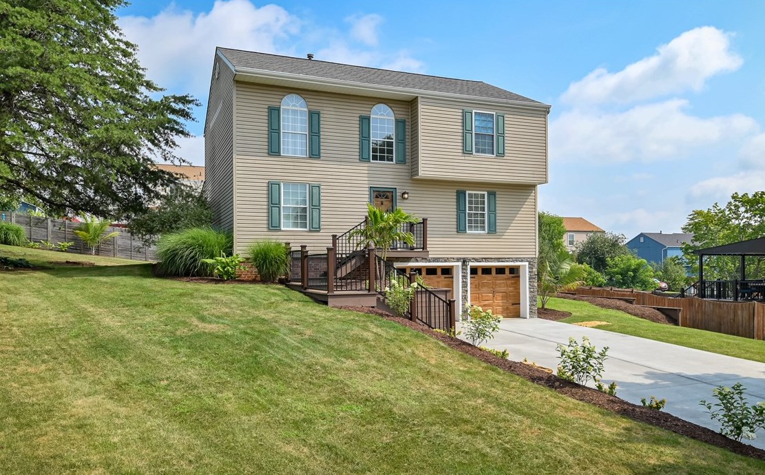 3516 Country Wood Dr, Allison Park, PA 15101-1065