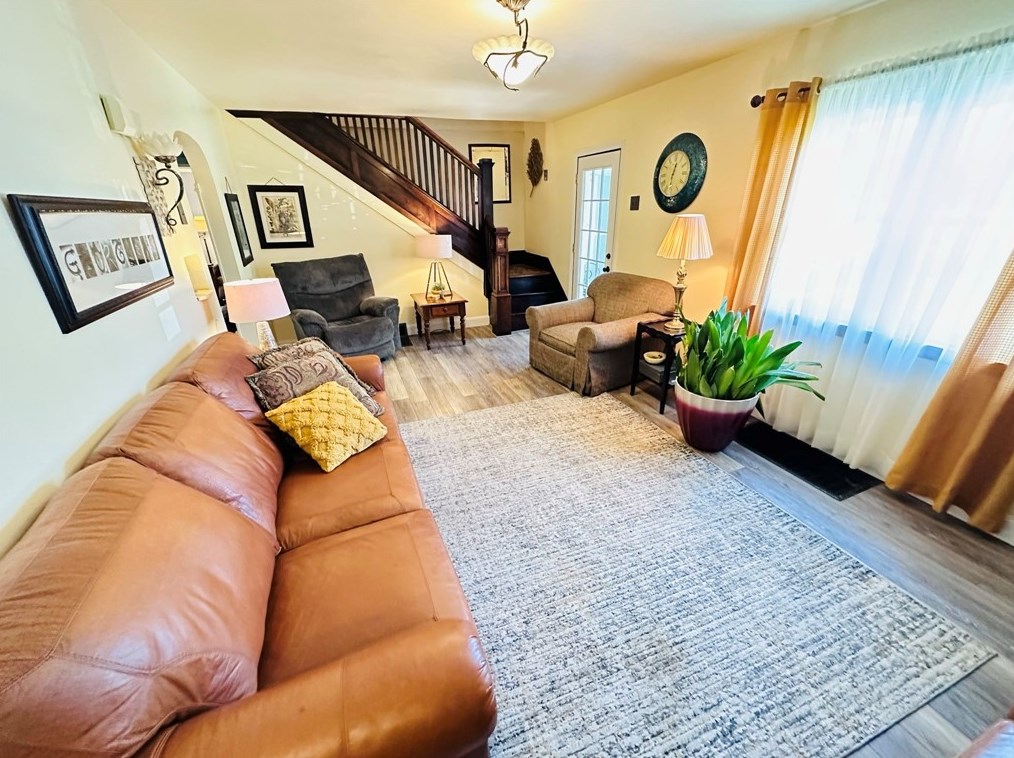 913 Wylie Ave, Washington PA 15301-1629 exterior