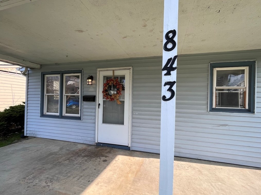 843 Stambaugh Ave, Hermitage, PA 16146