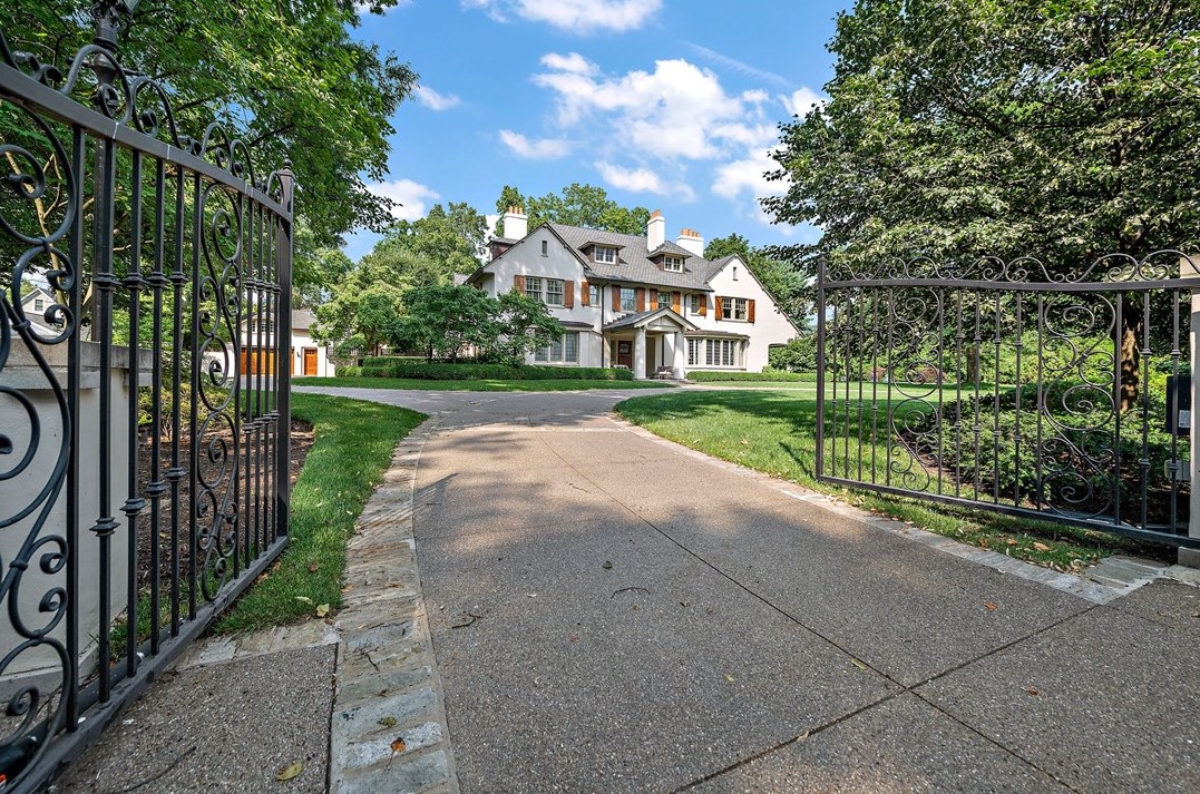 35 Linden Pl, Sewickley, PA 15143