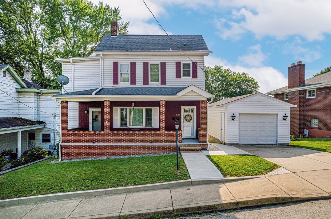 626 Spruce St, North Huntingdon, PA 15642-3631