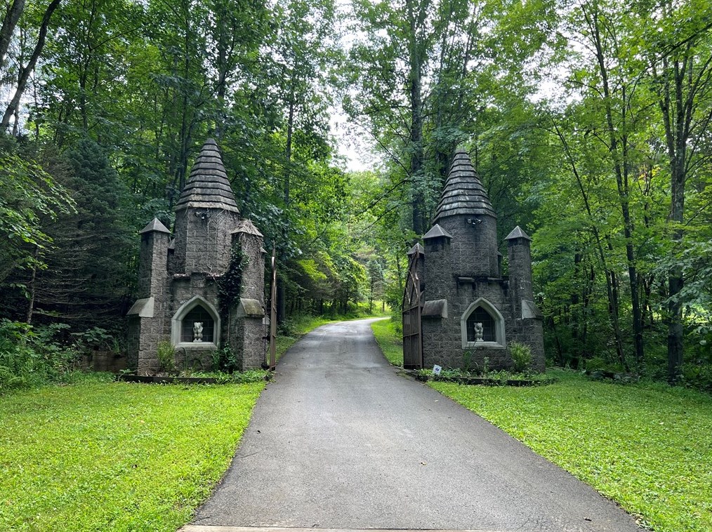 1621 Lions Health Camp Rd, Indiana PA 15701-8781 exterior