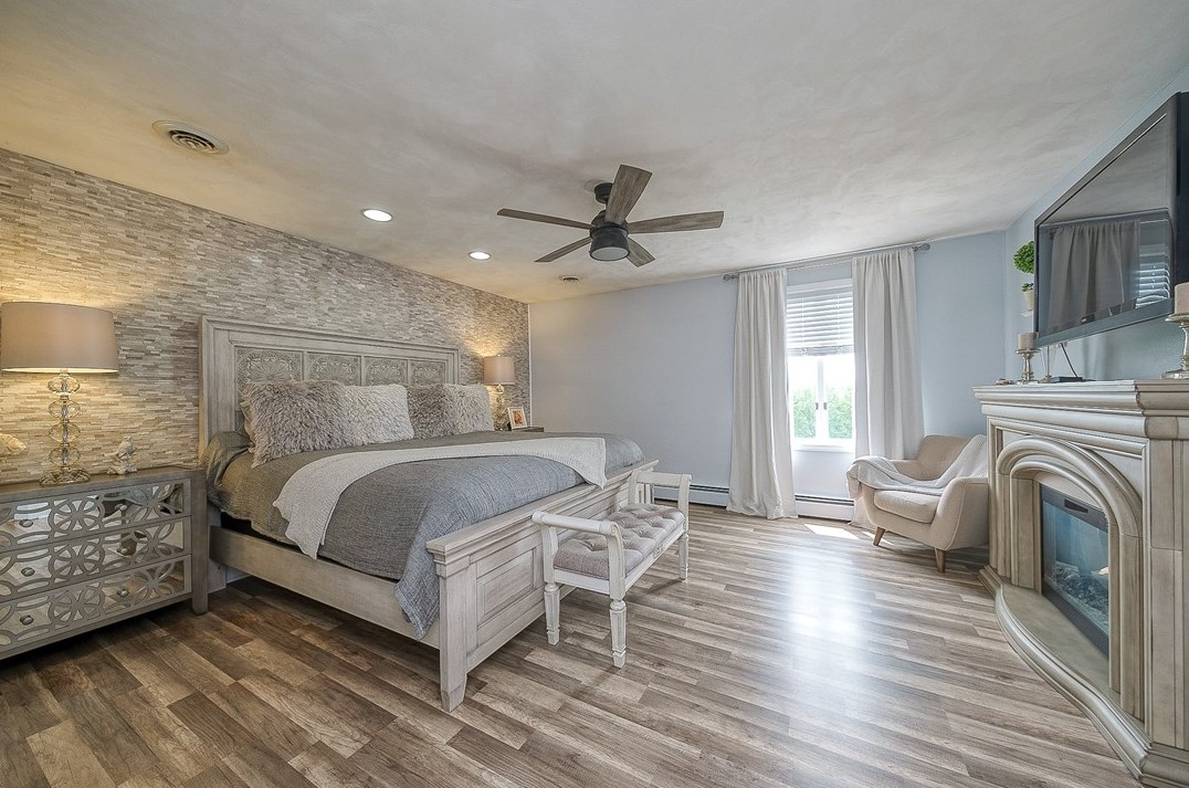 350 Floral Hill Dr, Washington PA  15301-2928 exterior