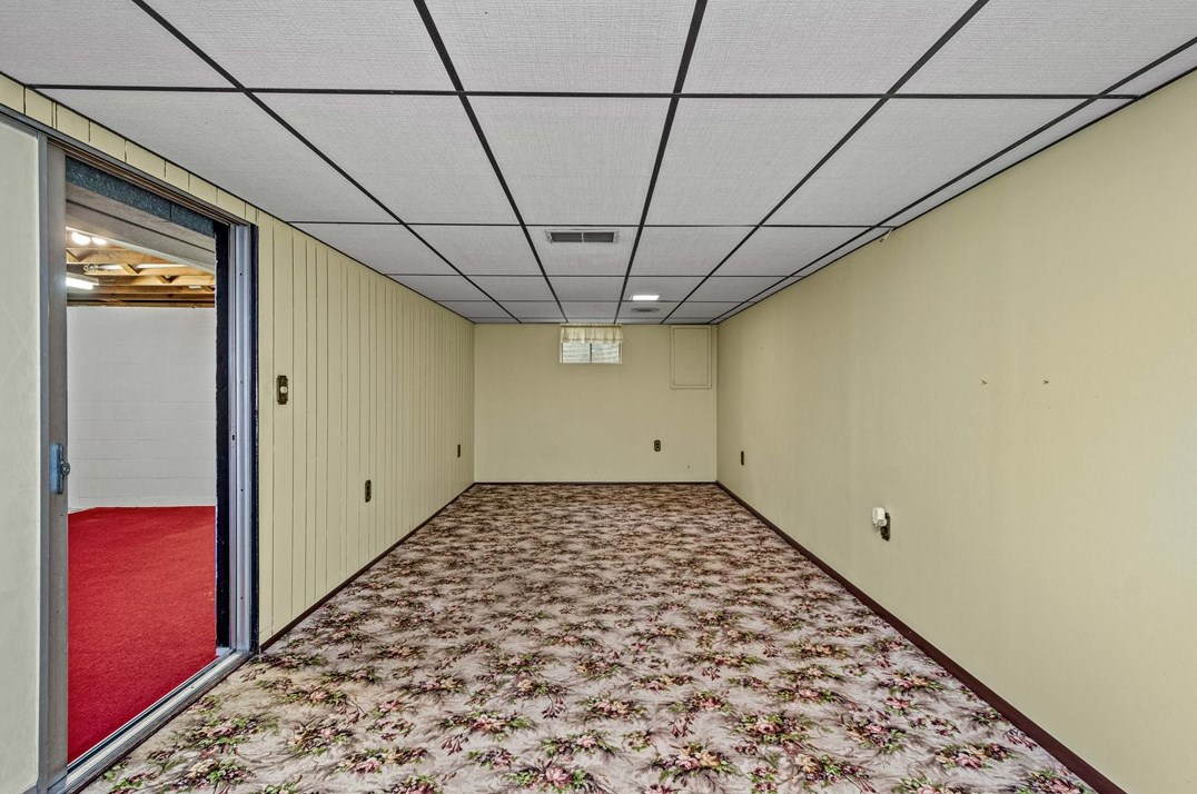 1435 Donnan Ave, Washington PA 15301-1742 exterior