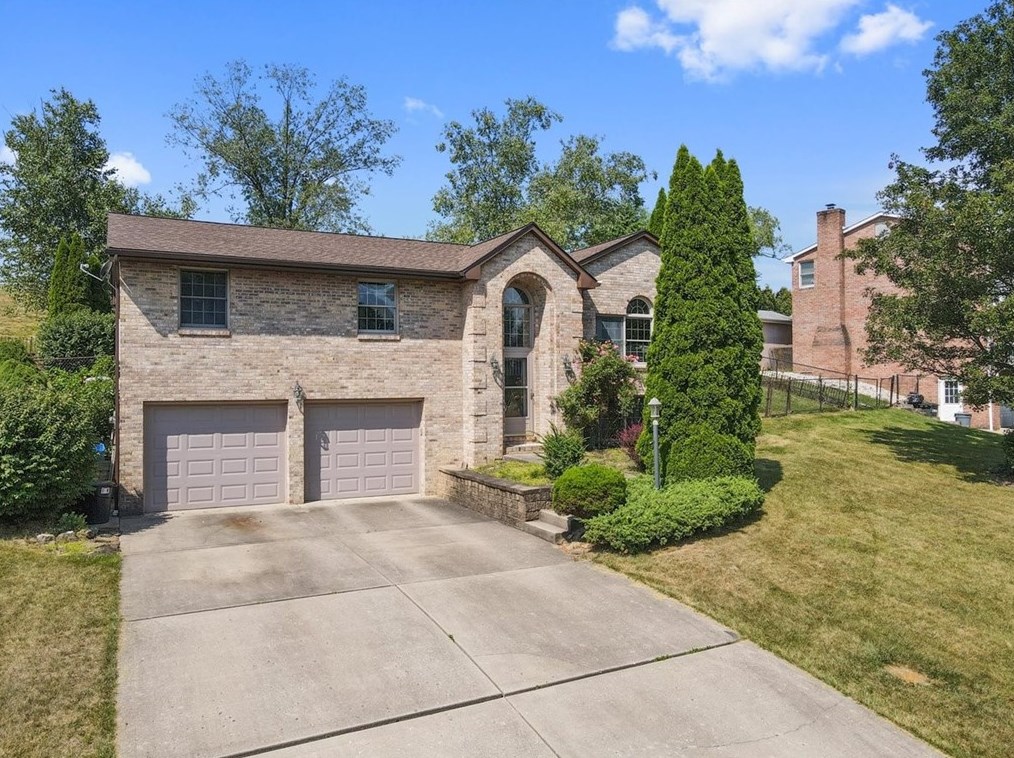 11 Timbercrest Cir, Cecil, PA 15321-1115