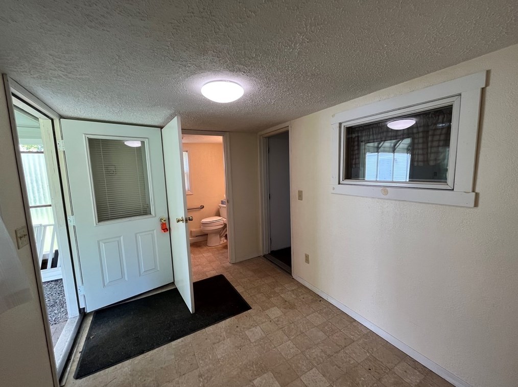 228 E Main St, Dayton, PA 16222