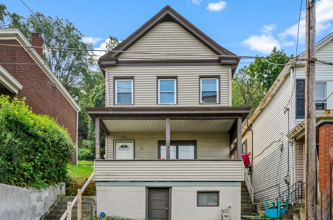 329 Stadium St, Pittsburgh, PA 15204