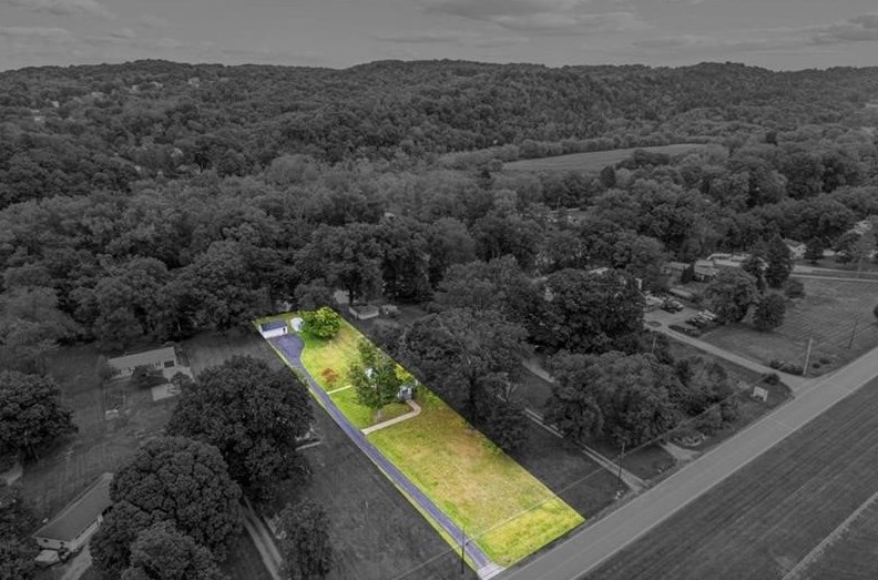 229 Country Club Dr, Ellwood City PA  16117-5007 exterior