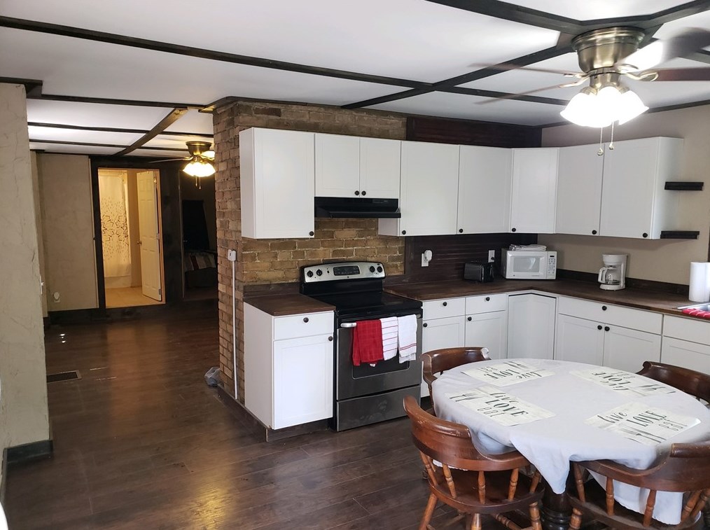110 Vance Wy, Industry, PA 15052
