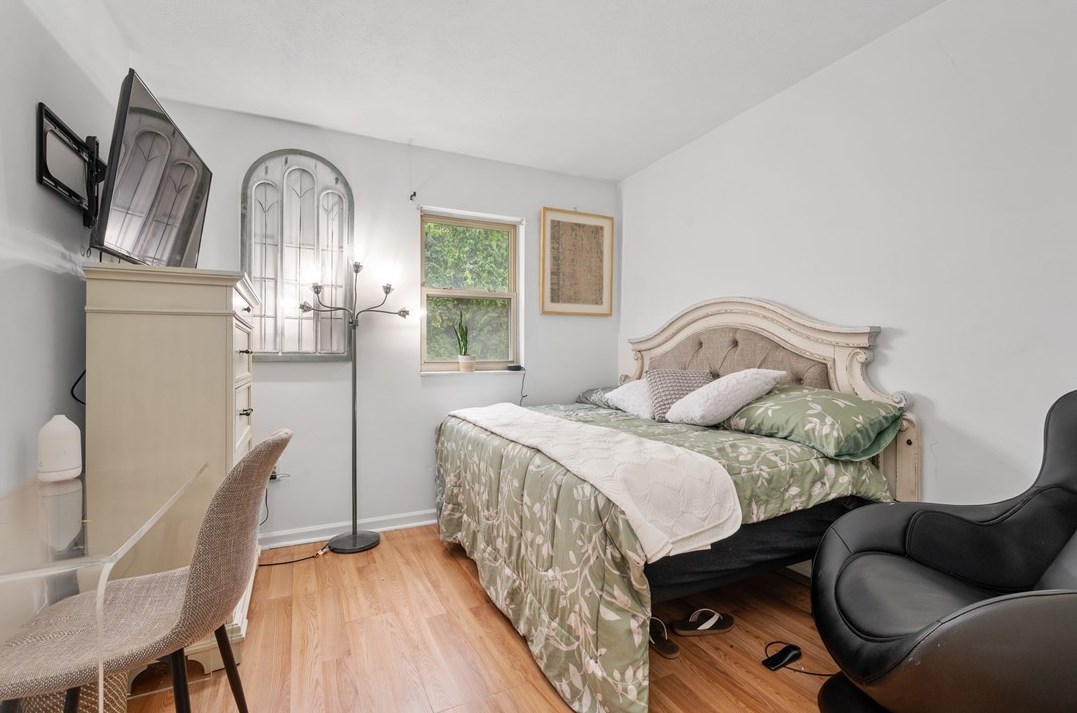 236 Dinwiddie St, Pittsburgh PA 15219-3335 exterior