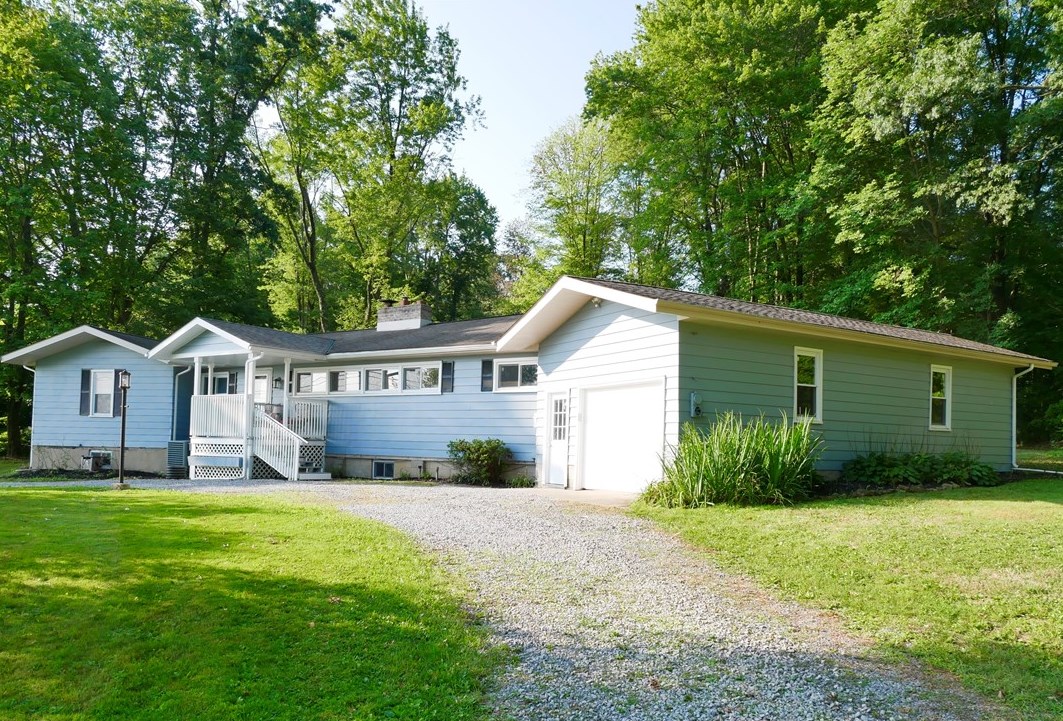 3765 Marr Rd, Pulaski, PA 16143-3809