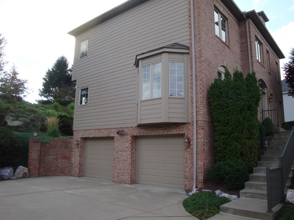 216 Murdock Way, Greensburg, PA 15601-8613
