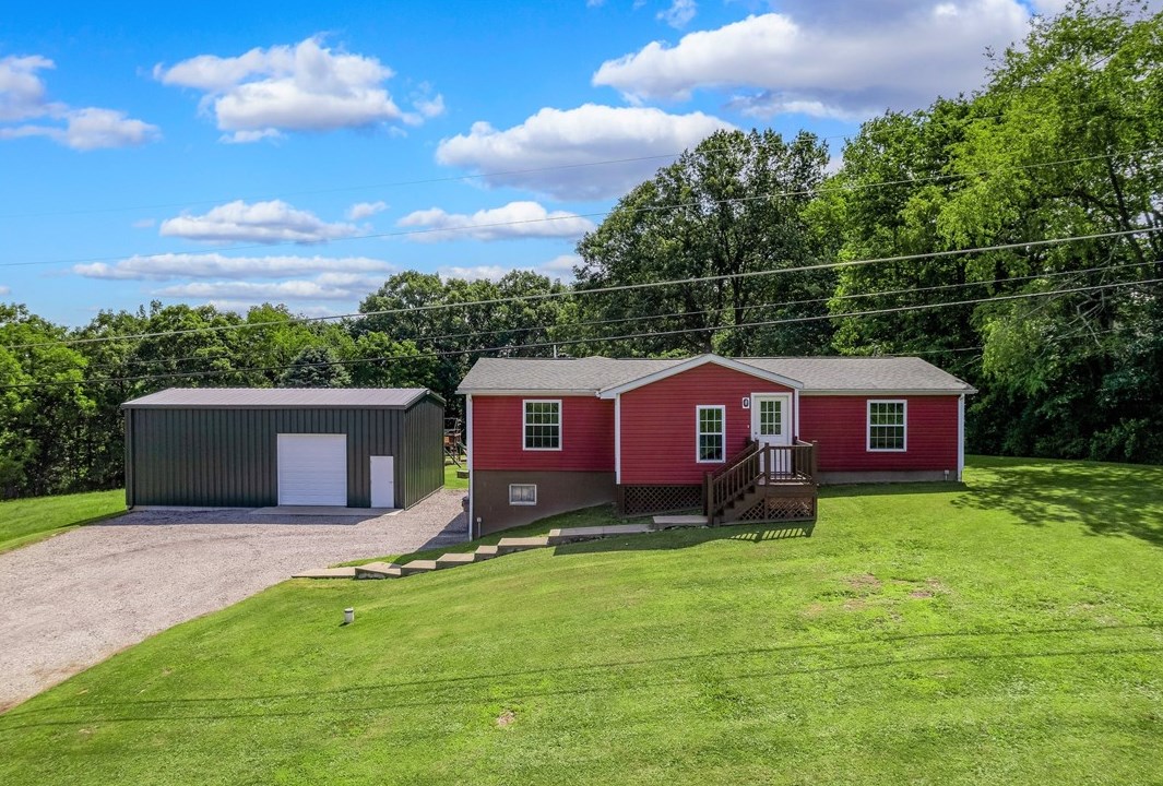 354 Victory Rd, Saxonburg, PA 16056-9602