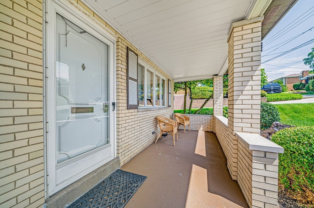 114 Lincoln Ave, North Versailles, PA 15137-1855
