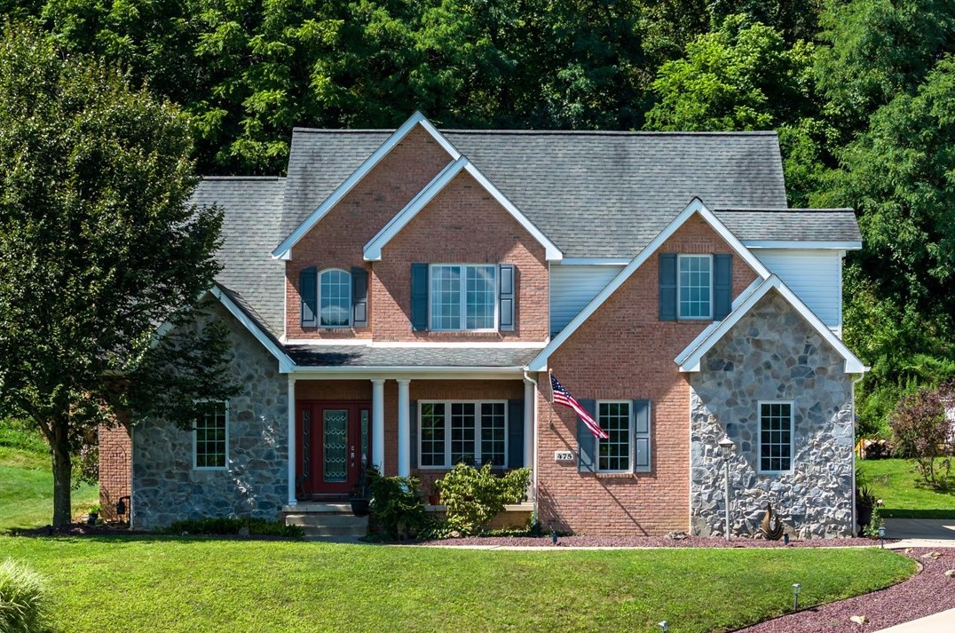 475 Spruce Ln, Houston, PA 15342-1269