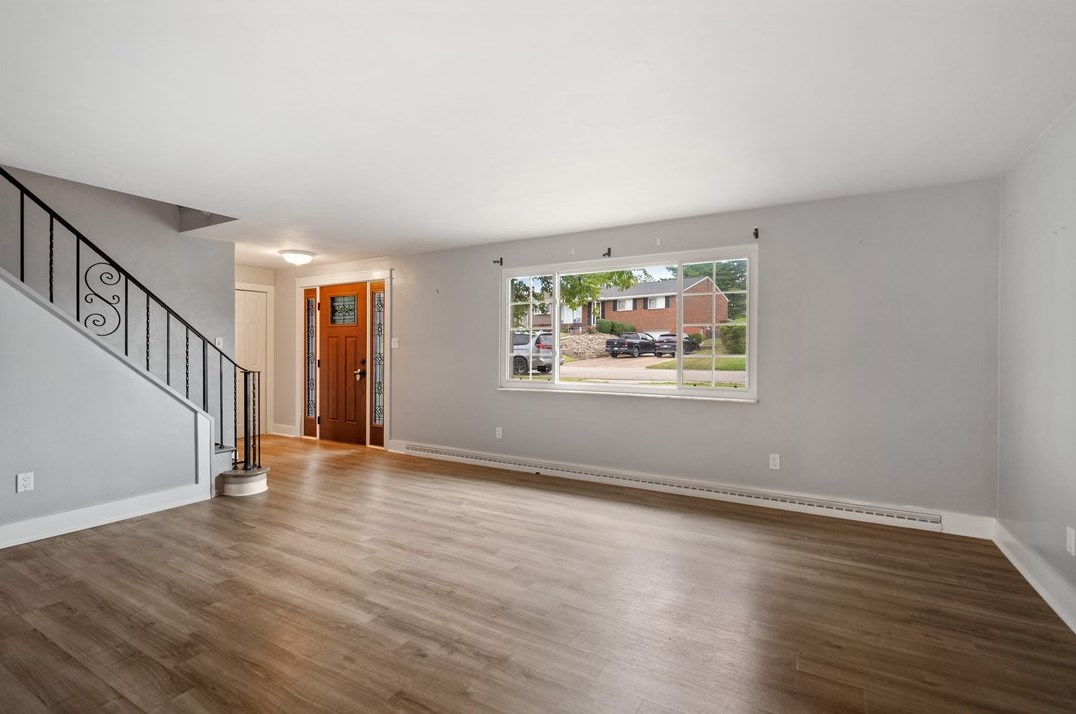 1134 Portsmouth Dr, McKeesport, PA 15133