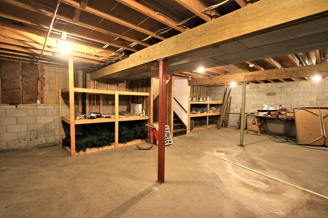 429 Constitution St, Perryopolis PA 15473-5347 exterior