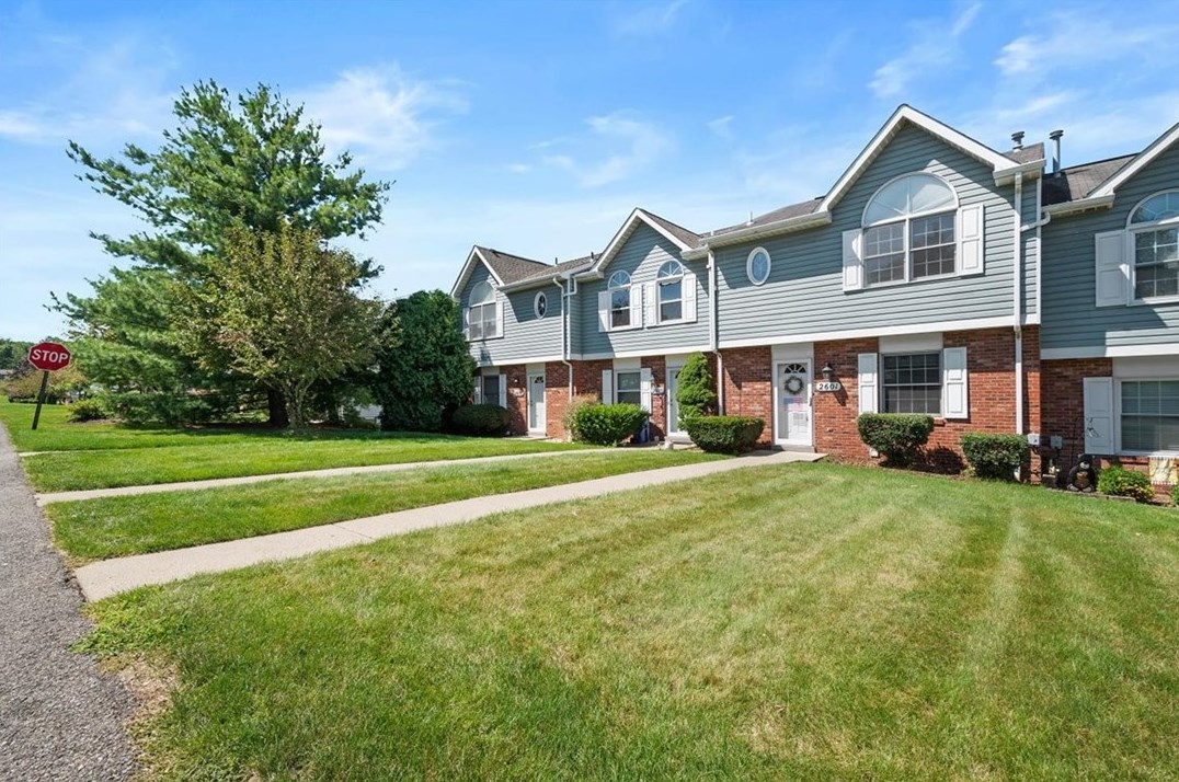 2601 Hawthorne Dr, Noblestown, PA 15071