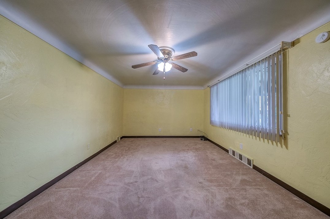178 E Marigold St, Whitaker, PA 15120