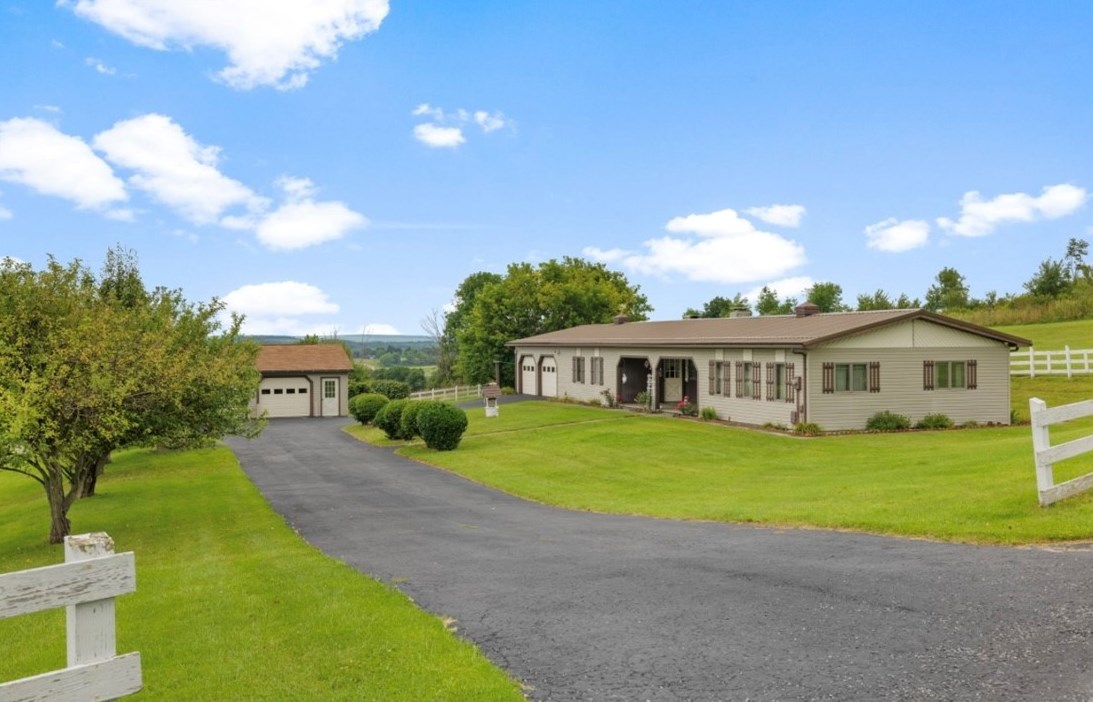 211 Mostoller Rd, Somerset, PA 15501