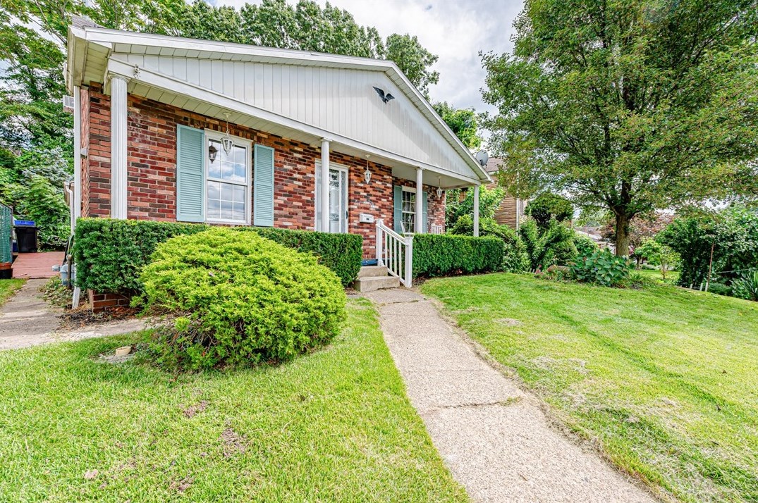 128 Liberty Ave, New Kensington, PA 15068-2122