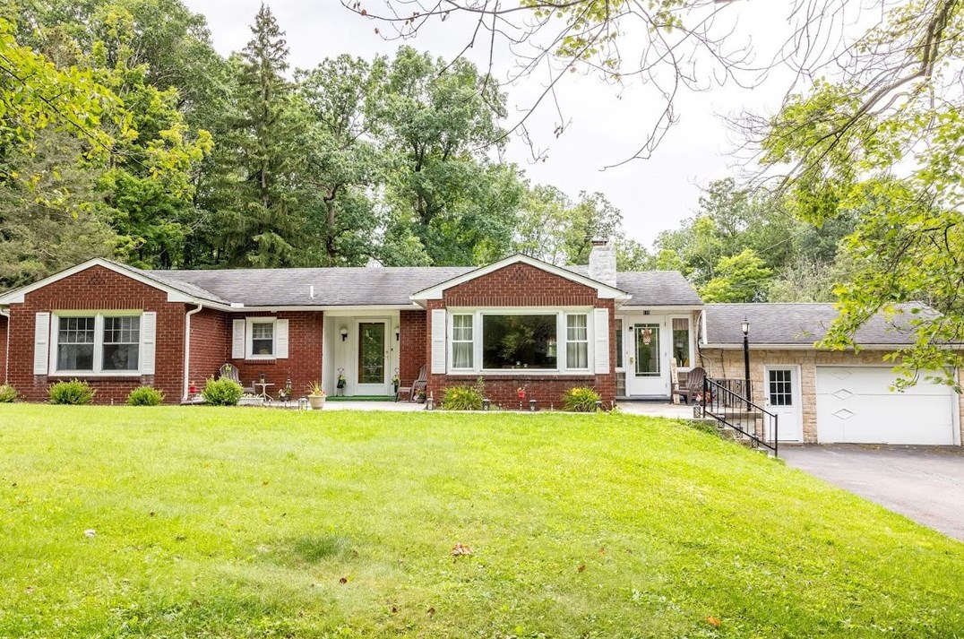 119 S Humberson Dr, Somerset, PA 15501